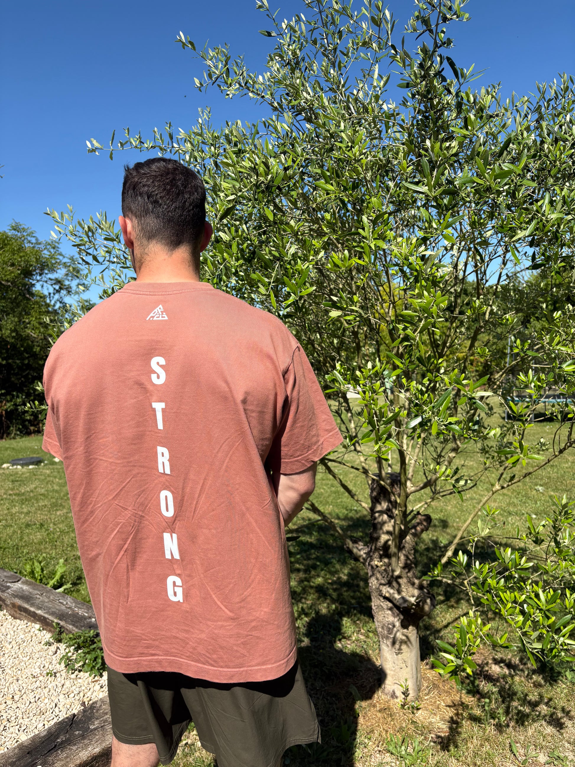 T-shirt oversize "STRONG"