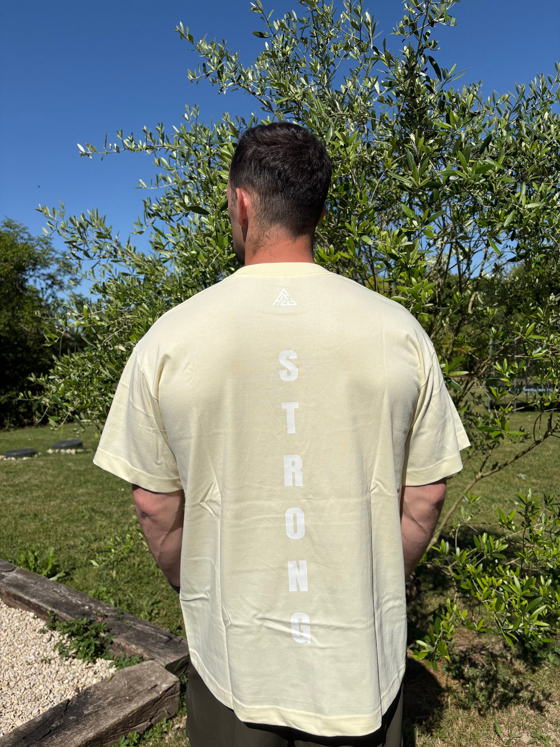 T-shirt oversize "STRONG"