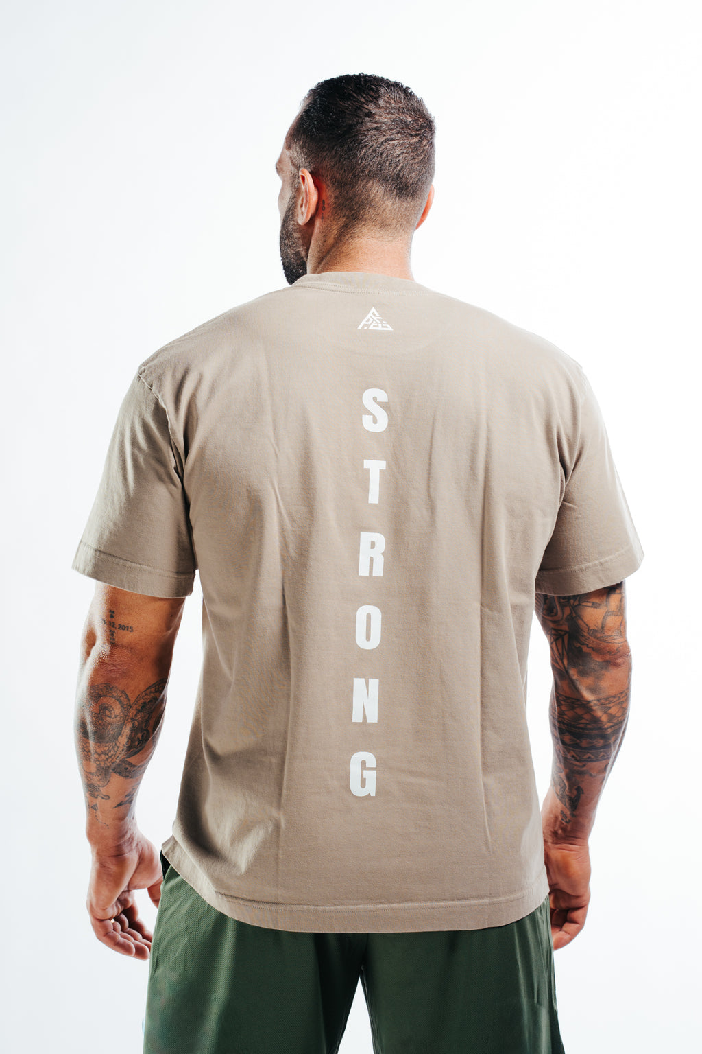 T-shirt oversize "STRONG"
